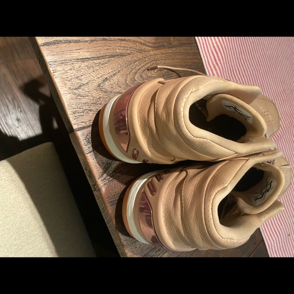 LeBron 1 Air Zoom Generation - Picture 4 of 4